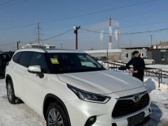 Сүрөт унаа Toyota Highlander