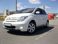 Photo of the vehicle Toyota Ist