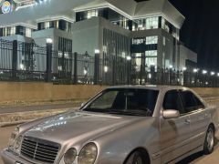 Photo of the vehicle Mercedes-Benz E-Класс