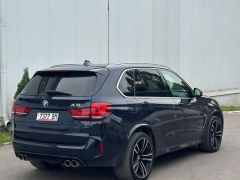 Photo of the vehicle BMW X5