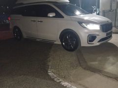 Сүрөт унаа Kia Carnival