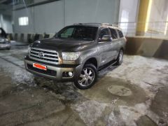 Photo of the vehicle Toyota Sequoia