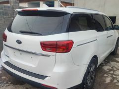 Сүрөт унаа Kia Carnival