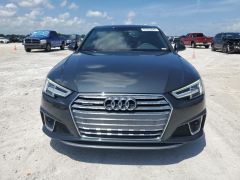 Photo of the vehicle Audi A4