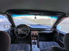 Сүрөт унаа Mercedes-Benz W124