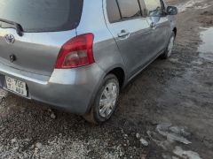 Сүрөт унаа Toyota Vitz