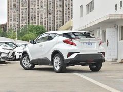 Фото авто Toyota C-HR