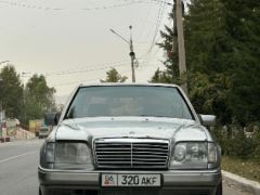 Фото авто Mercedes-Benz W124