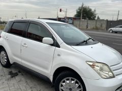 Сүрөт унаа Toyota Ist