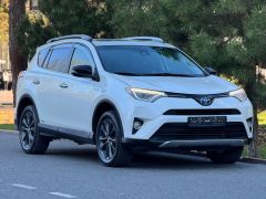 Сүрөт унаа Toyota RAV4