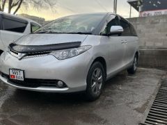 Фото авто Toyota Estima