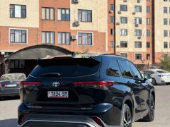 Сүрөт унаа Toyota Highlander