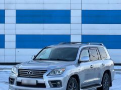 Photo of the vehicle Lexus LX