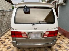 Сүрөт унаа Toyota HiAce