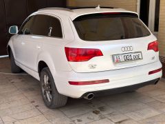 Photo of the vehicle Audi Q7