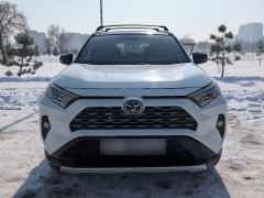 Сүрөт унаа Toyota RAV4