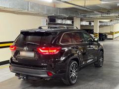 Сүрөт унаа Toyota Highlander