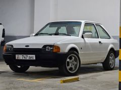 Фото авто Ford Escort