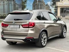 Photo of the vehicle BMW X5