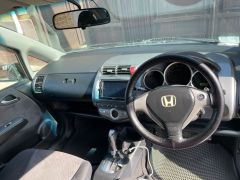 Photo of the vehicle Honda Fit