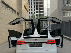 Сүрөт унаа Tesla Model X