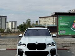 Photo of the vehicle BMW X5