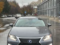 Photo of the vehicle Lexus ES