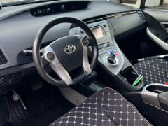 Фото авто Toyota Prius