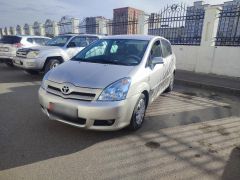 Фото авто Toyota Corolla Verso