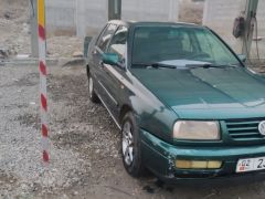 Фото авто Volkswagen Vento