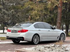 Photo of the vehicle BMW 5 Series