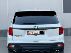 Photo of the vehicle Honda Passport