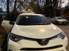 Photo of the vehicle Toyota RAV4