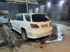 Сүрөт унаа Toyota Harrier