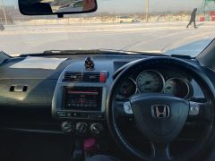 Photo of the vehicle Honda Fit