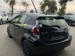 Фото авто Toyota Prius