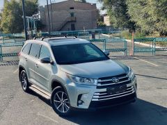 Сүрөт унаа Toyota Highlander