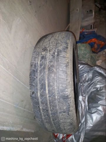 Tires - 195 60 16