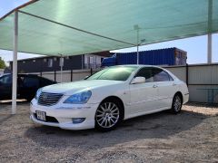 Photo of the vehicle Toyota Crown Majesta