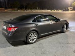 Photo of the vehicle Lexus ES