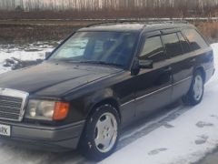 Photo of the vehicle Mercedes-Benz W124