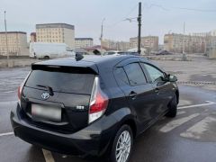 Сүрөт унаа Toyota Prius c