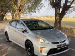 Сүрөт унаа Toyota Prius