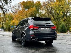 Photo of the vehicle BMW X5