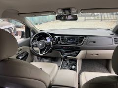 Фото авто Kia Carnival