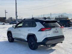 Сүрөт унаа Toyota RAV4