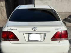 Photo of the vehicle Toyota Crown