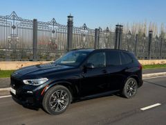 Photo of the vehicle BMW X5