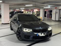 Фото авто BMW M5