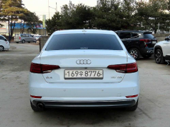 Photo of the vehicle Audi A4